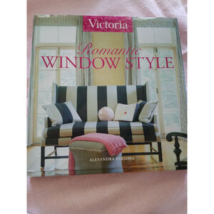 Romantic Window Style